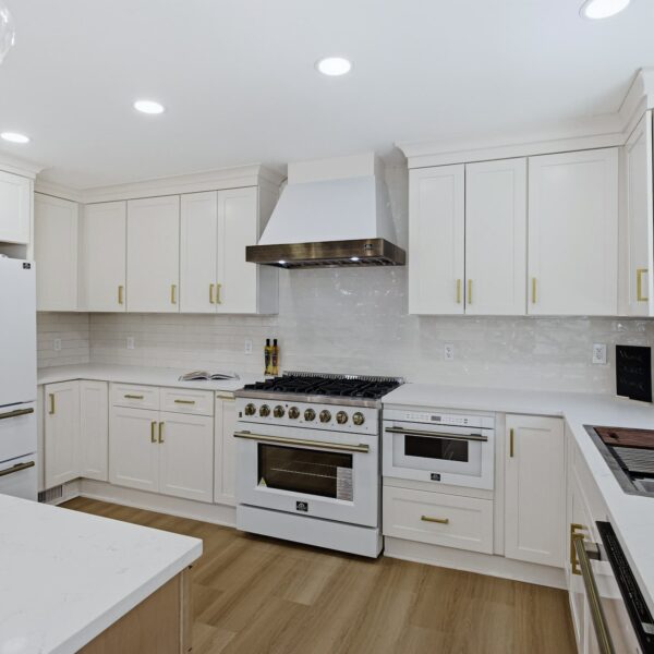 24 Photo 24